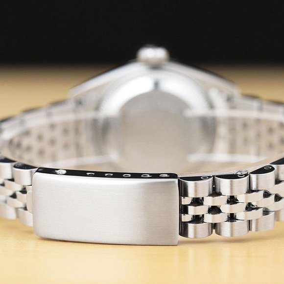 Sale! Rolex Pink Diamond Dial Ladies Watch - Picture 6 of 9